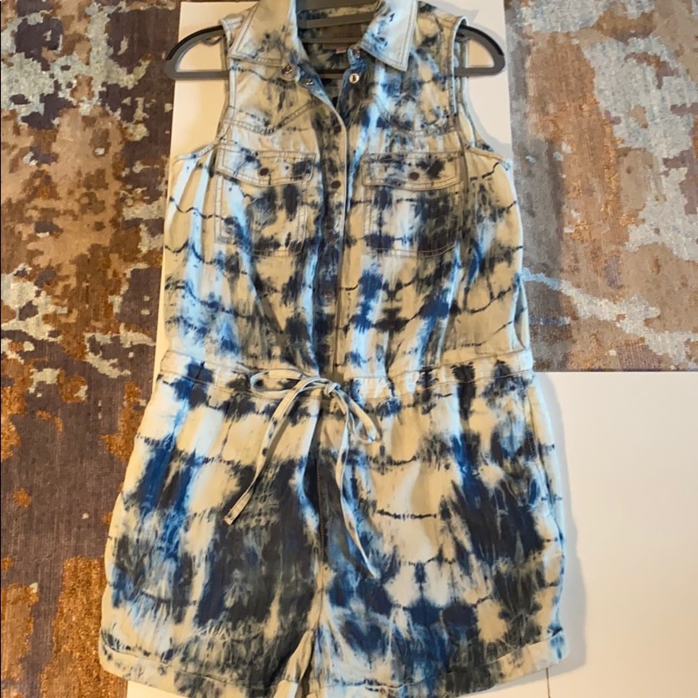 Adorable NWT Guess tie dye Amy romper S